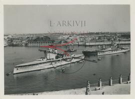 HMS Warspite and HMS Malaya at the Grand Harbour