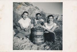 Loulou and Carmen Pizzuto with a local farmer