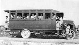 Bus 301 with group of women and children (version 2)