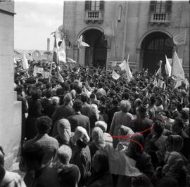 A crowd attending a demonstration of Archbishop Gonzi