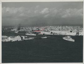 British ships leaving the Grand Harbour