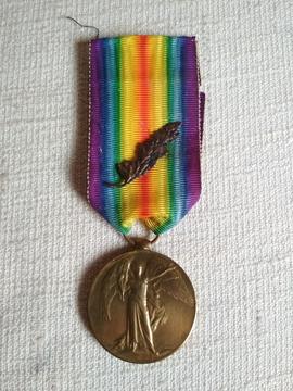 Obverse of Victory Medal with Mention in Despatches emblem awarded to Anthony Joseph Gatt