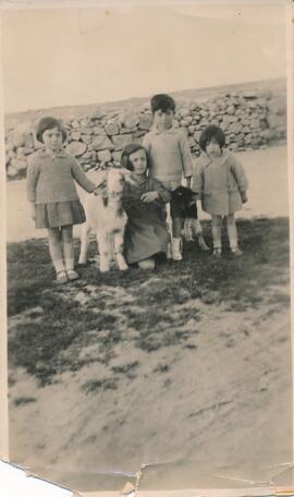 Maurice Mifsud Bonnici and his siblings