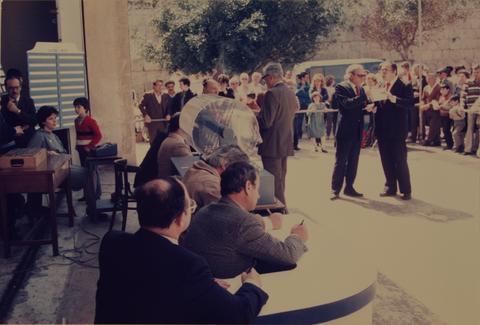 Open original Digital object