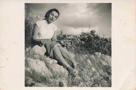 Loulou picking grapes